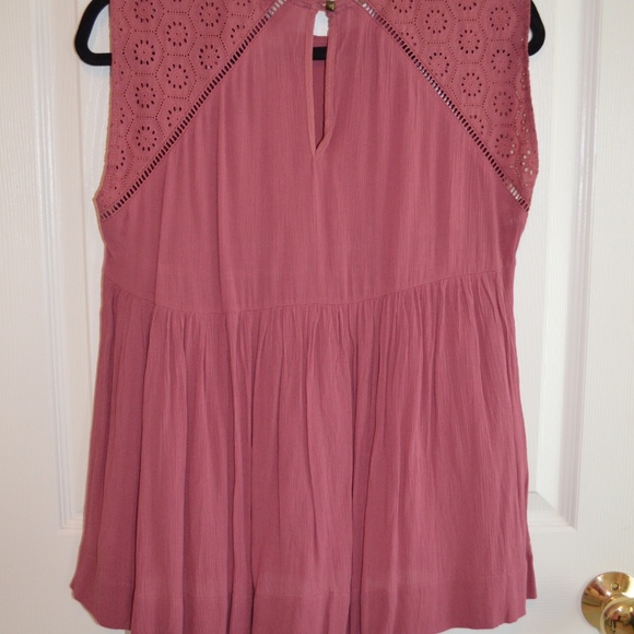 Lace Detail Swing Top - Picture 4 of 4